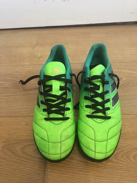 childrens size 8 astro trainers
